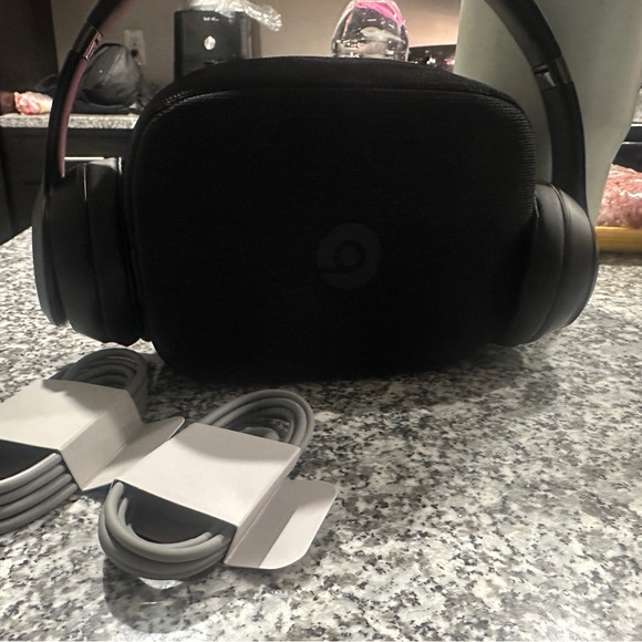 Beats Black Wireless Headphones